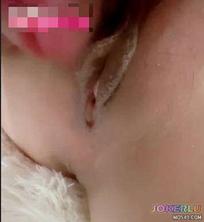  小姨子闺蜜给她介绍男朋友姐夫得知怒火中烧沙发猛插骚逼