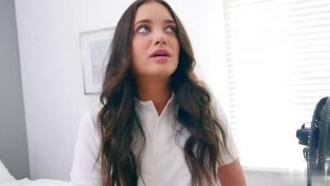  姐姐欲火焚身求我狠狠干她 